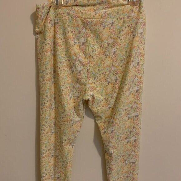 LulaRoe Tall & Curvy Leggings Pastel Geometric Full Length Large Tall - Picture 5 of 7